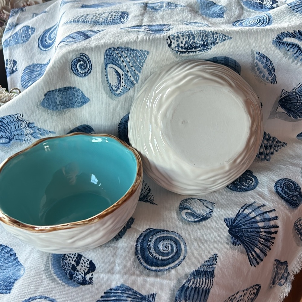 Hand painted bowls with bird nest pattern. Teal‎ insides 2 bowls - Picture 3 of 3